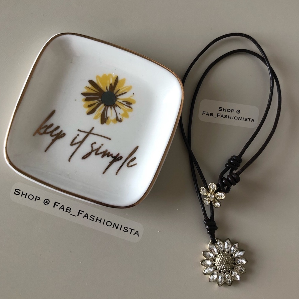 Fossil leather sunflower necklace